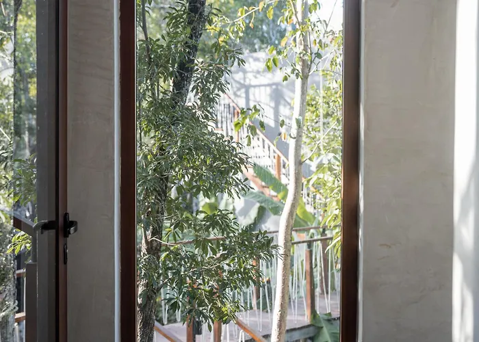 Nomad Humans Residences